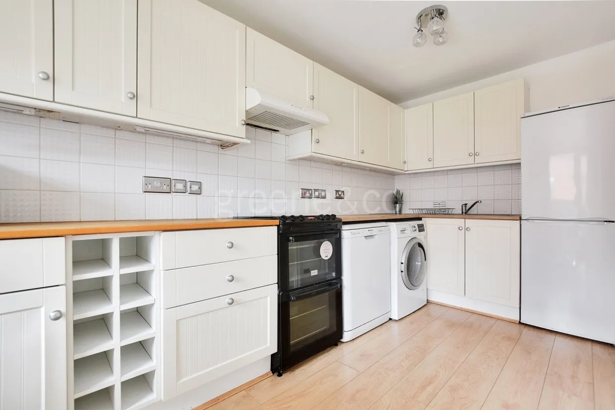 Worcester Mews, NW6 photo 5