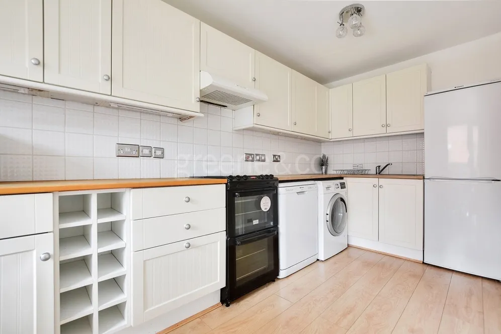 Worcester Mews, NW6 photo 5