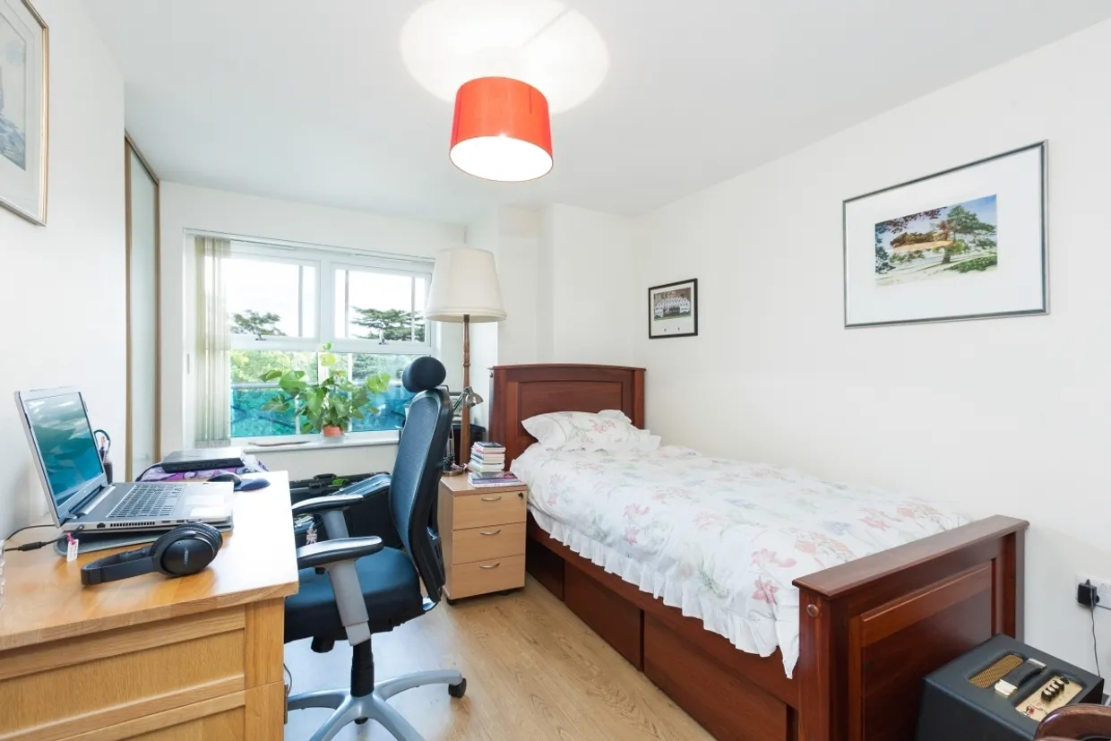 Dene House 79 Frances Road SL4 photo 9