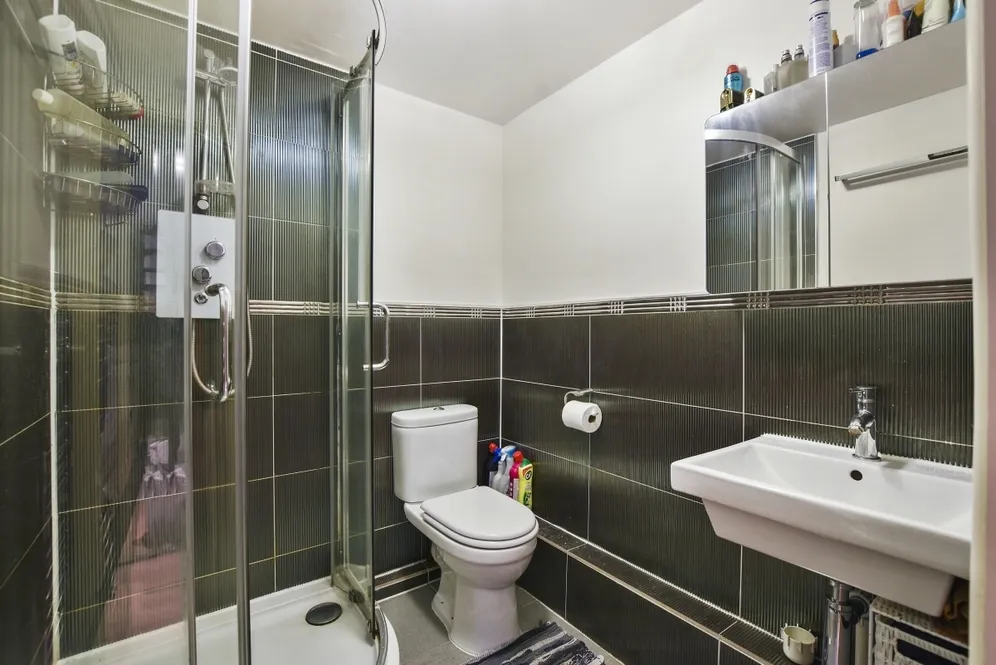 Worcester Mews, NW6 photo 11