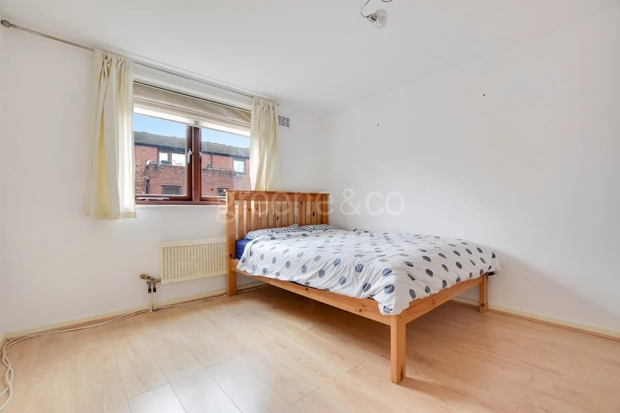 Worcester Mews, NW6 photo 16