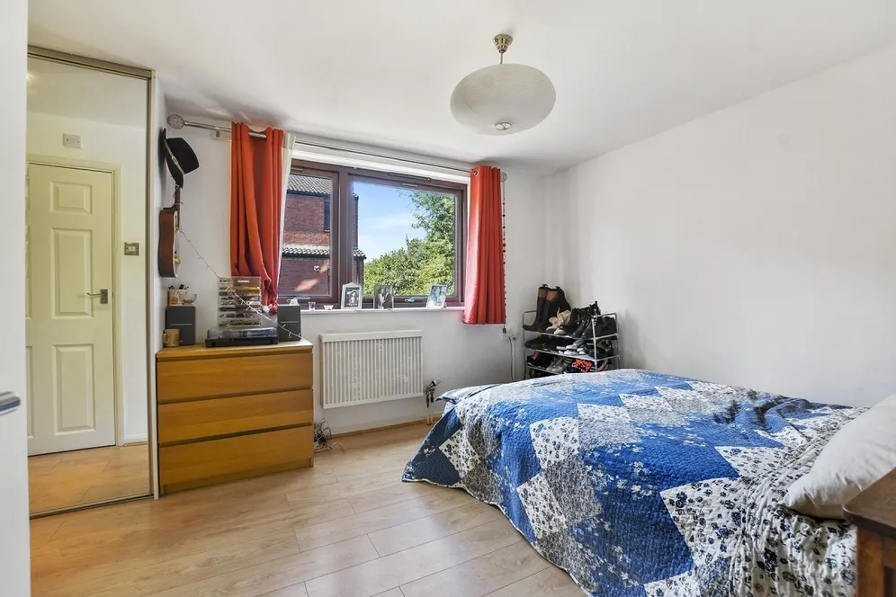 Worcester Mews, NW6 photo 17