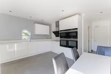 Gowrie Place Caterham CR3 photo 2