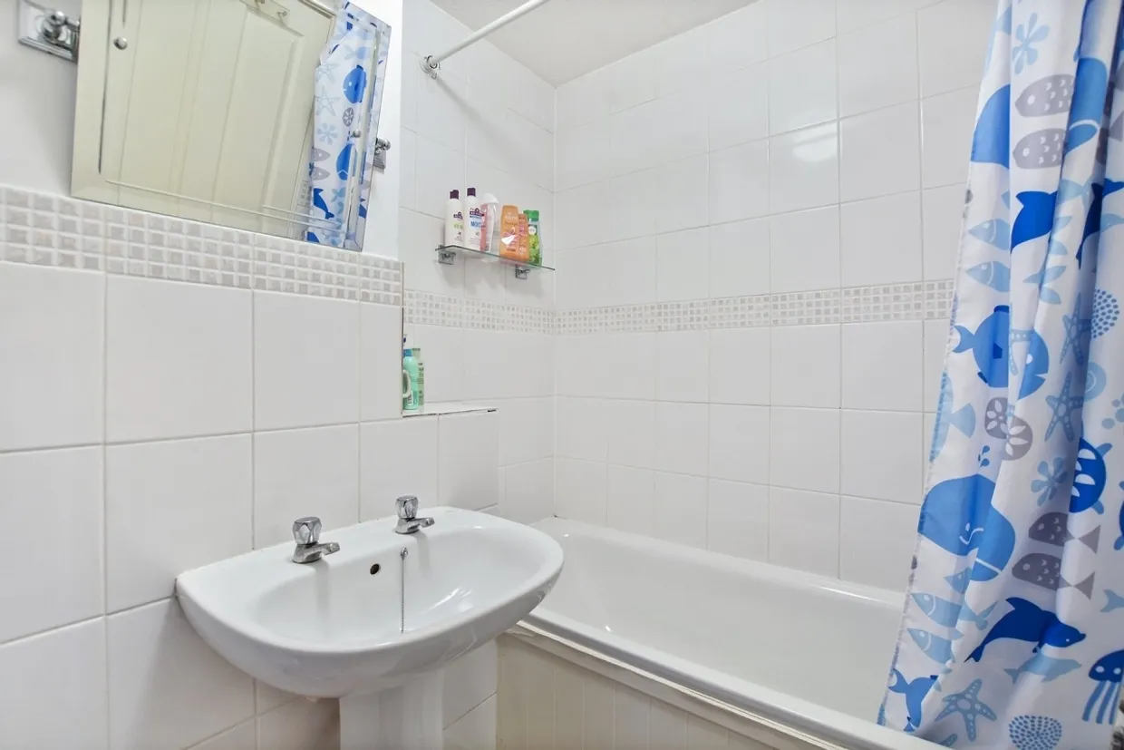 Worcester Mews, NW6 photo 18