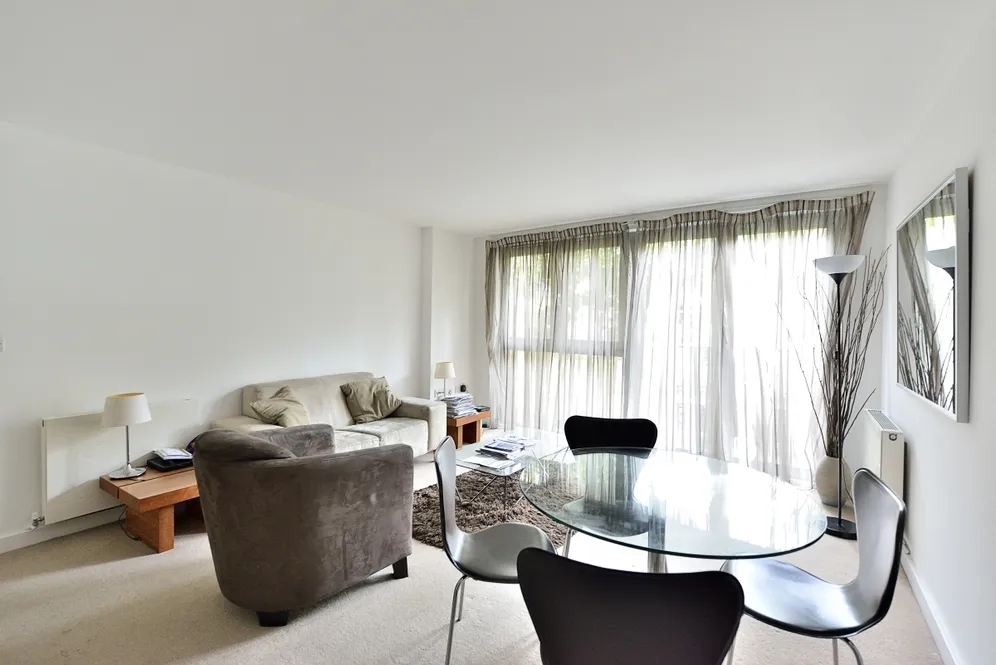 Carronade Court London N7 photo 5