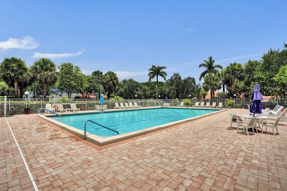 7669 Springwater Pl, Boynton Beach, FL 33437