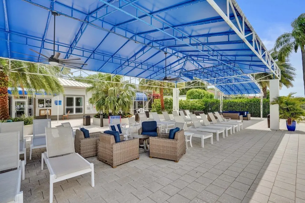 7669 Springwater Pl, Boynton Beach, FL 33437