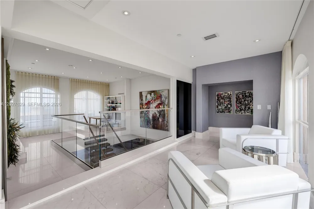 799 Crandon Blvd, Key Biscayne, FL 33149