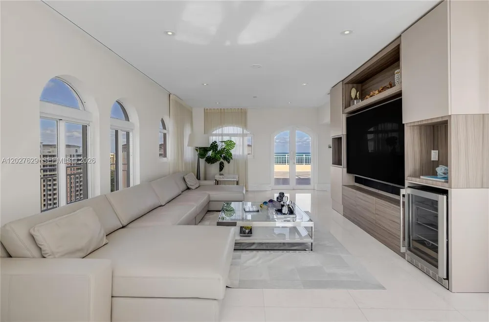 799 Crandon Blvd, Key Biscayne, FL 33149