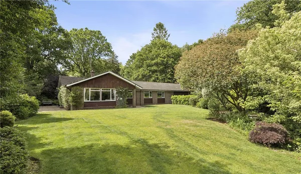 Lodsworth, Petworth, GU28 photo 1