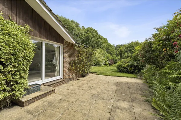Lodsworth, Petworth, GU28 photo 9