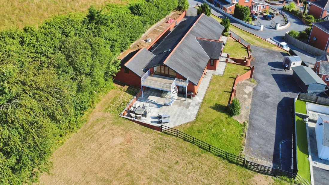 Property photo 33