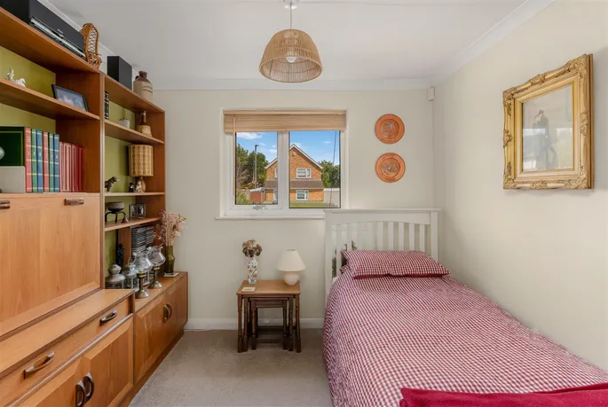 Property carousel image 12