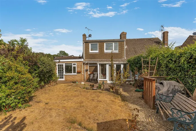 Property carousel image 17
