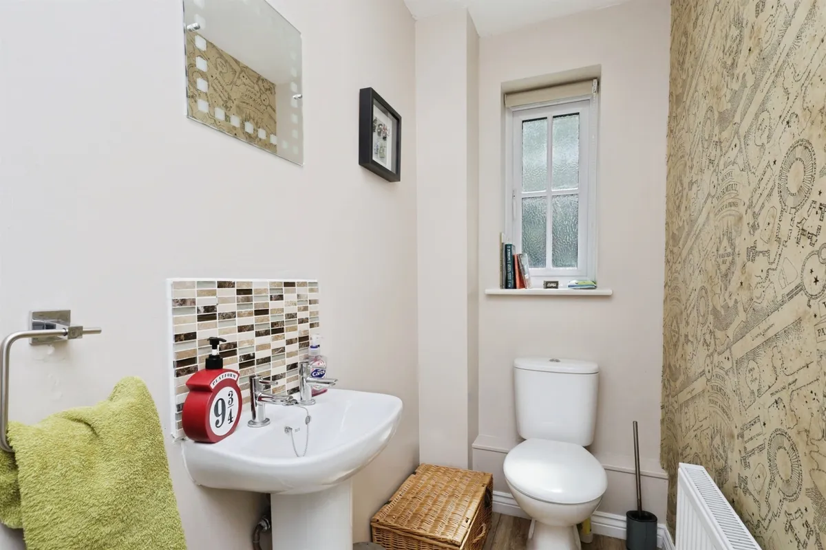 Solent Crescent, Hailsham