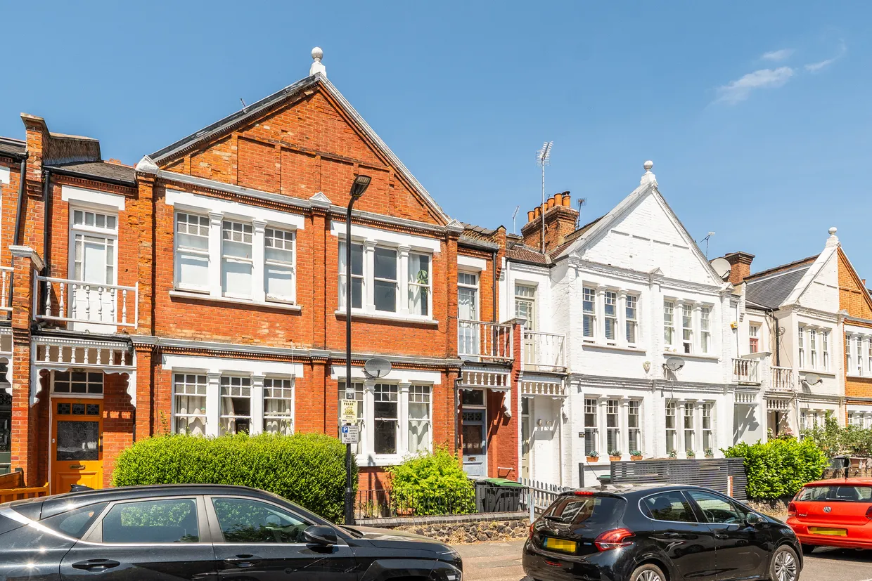 Felix Avenue, London, N8 photo 10