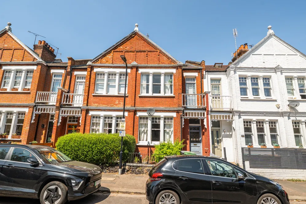 Felix Avenue, London, N8 photo 9