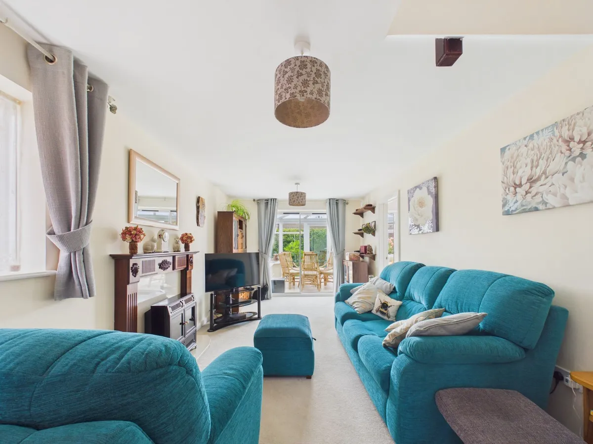 Mayflower Way, Rhoose, CF62