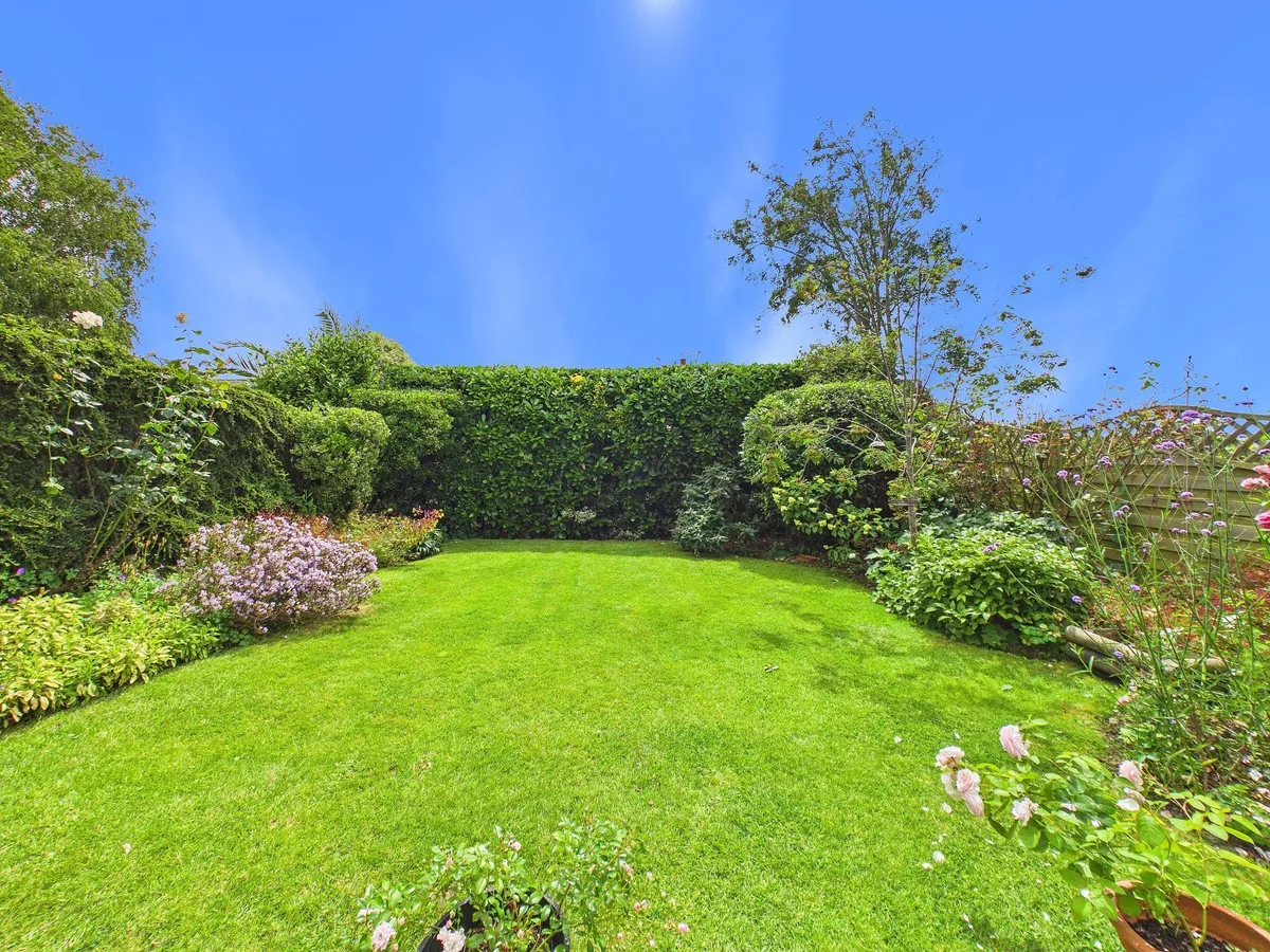 Mayflower Way, Rhoose, CF62
