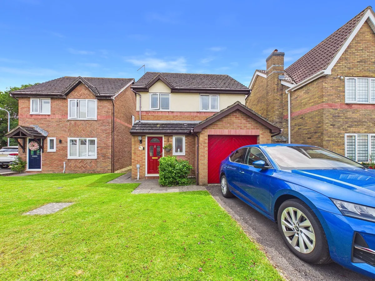 Mayflower Way, Rhoose, CF62