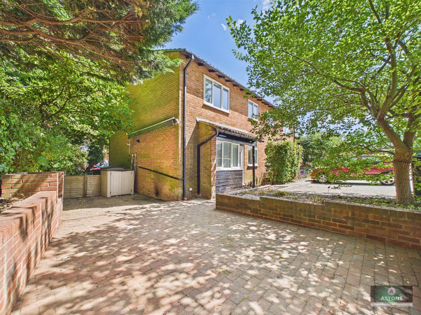 Lanercost Road, Crawley Image 1