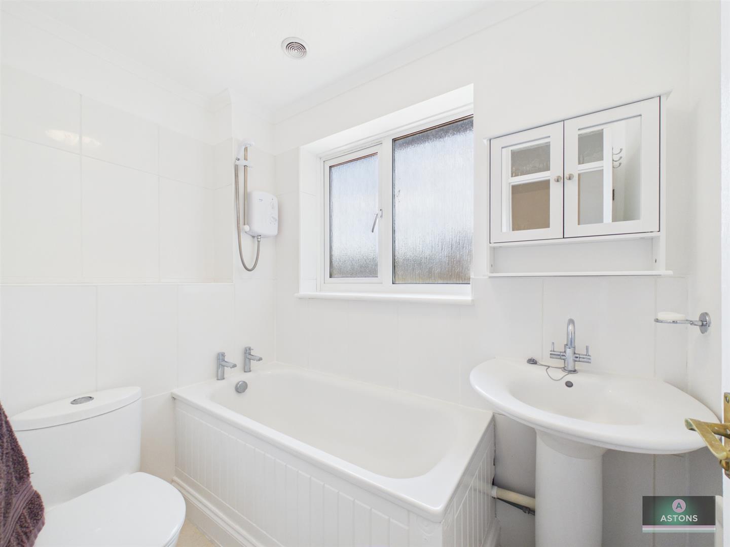 Lanercost Road, Crawley Image 6