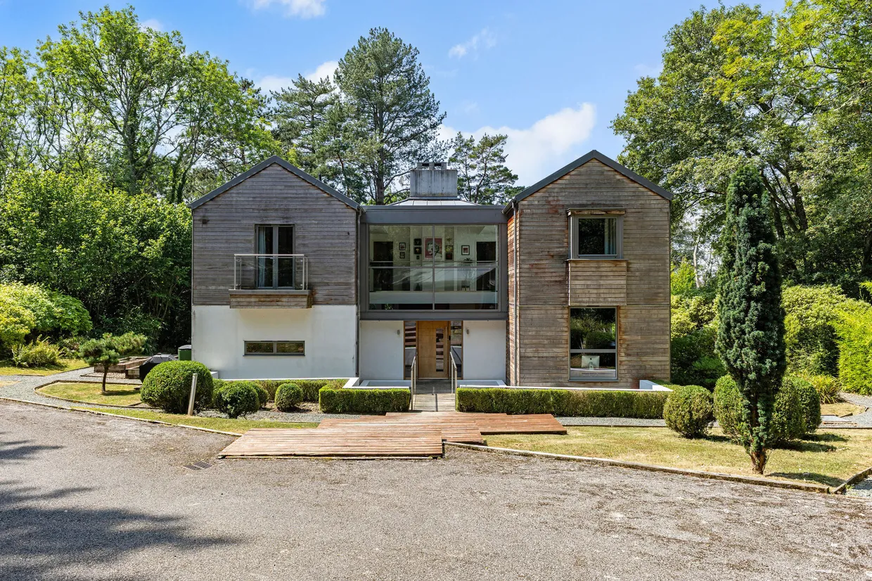 Vann Lake Road, Ockley, RH5 photo 1