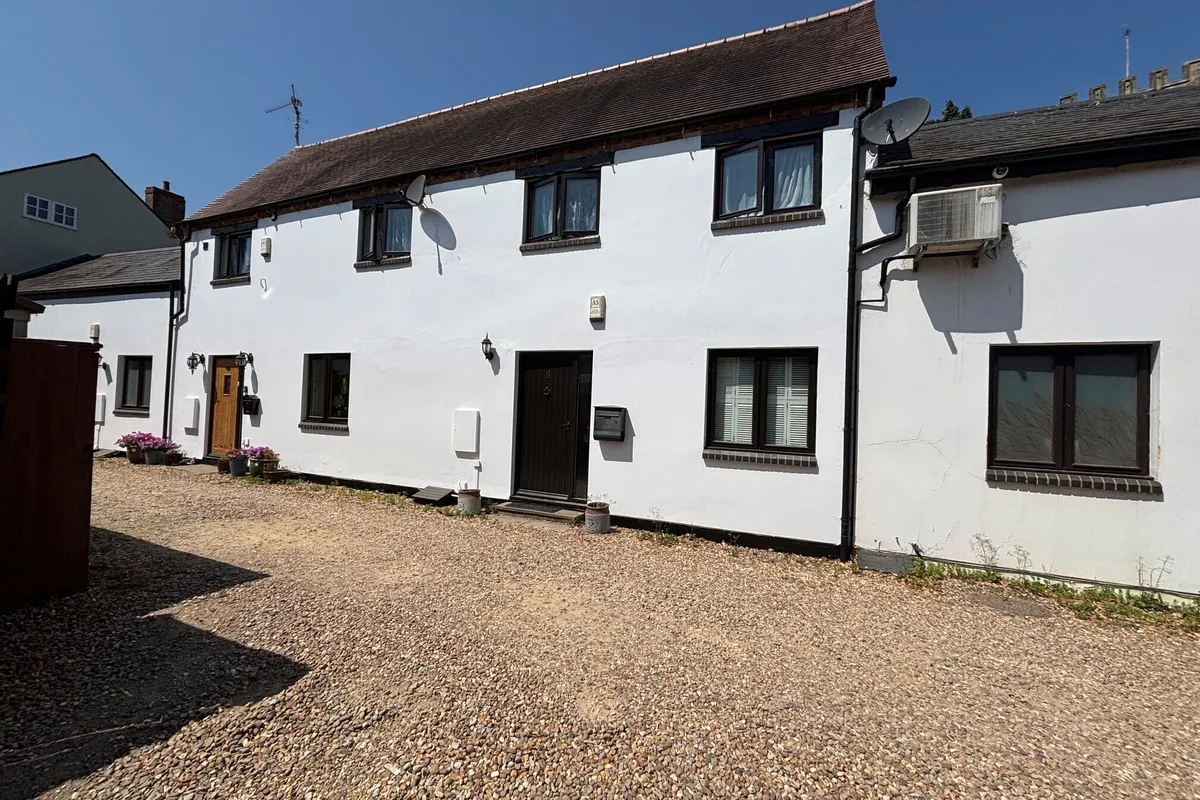 White Horse Yard, Stony Stratford, Milton Keynes