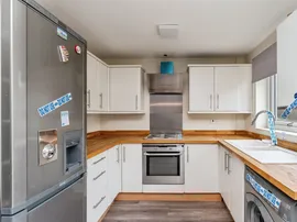 Griffin Close, Chester thumb 3