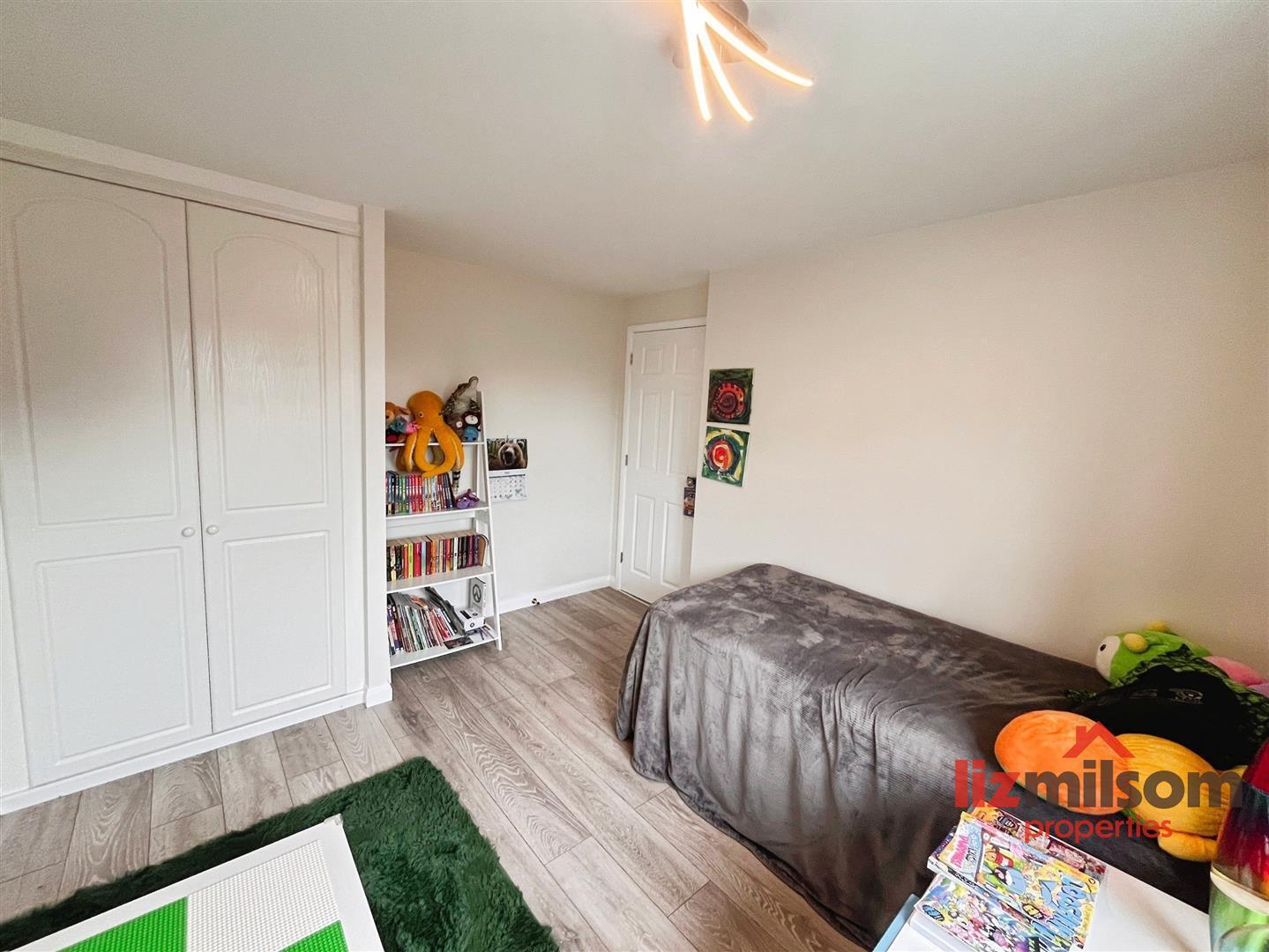 Stirling Close, Church Gresley, Swadlincote Image 18