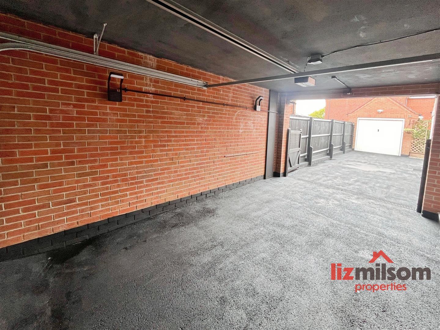 Stirling Close, Church Gresley, Swadlincote Image 28