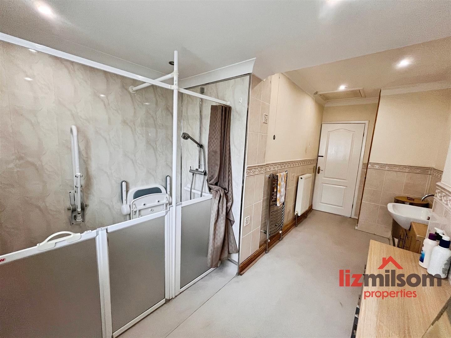 Oldfield Drive, Swadlincote Image 13