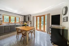 Medstead Road, Beech, GU34 photo 4