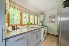 Medstead Road, Beech, GU34 photo 17