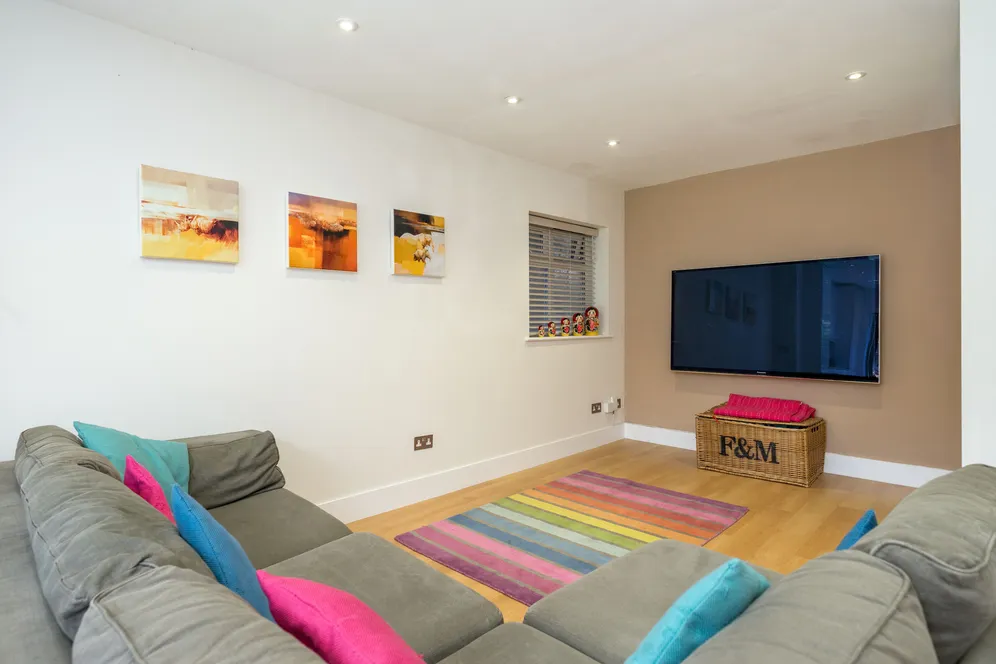Mill Street, Kingston Upon Thames, KT1 photo 3