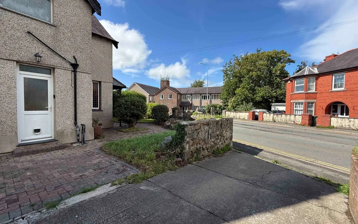 Llanberis Road, Caernarfon, Gwynedd, LL55