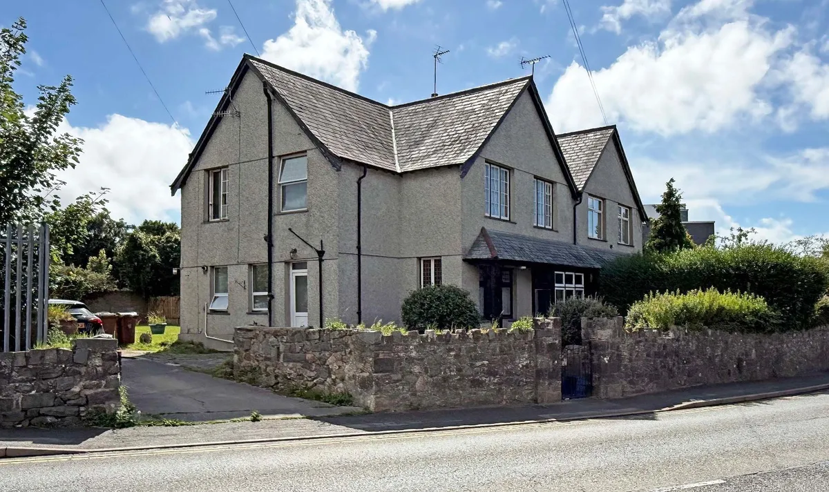 Llanberis Road, Caernarfon, Gwynedd, LL55