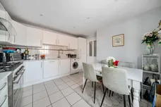 Wallis Gardens, Newbury, RG14 photo 5