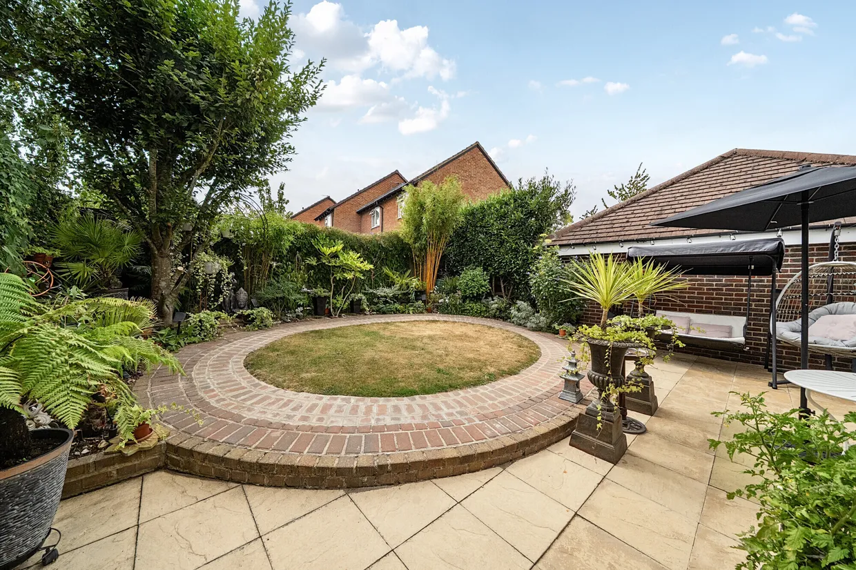 Wallis Gardens, Newbury, RG14 photo 15
