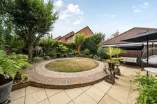 Wallis Gardens, Newbury, RG14 photo 15