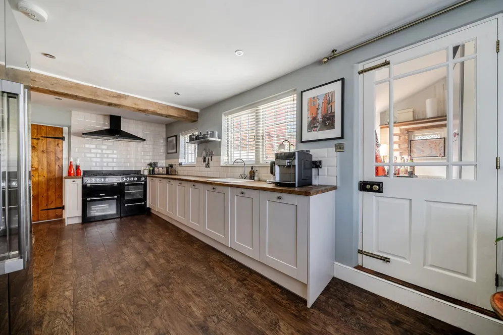 Charnham Street, Hungerford, RG17 photo 4