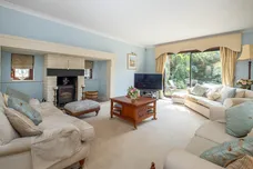 Beechwood Grove, Surbiton, KT6 photo 3