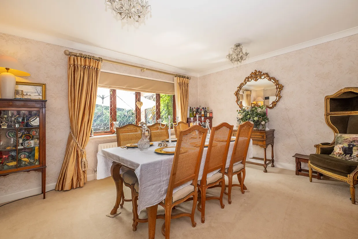 Beechwood Grove, Surbiton, KT6 photo 5