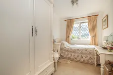 Beechwood Grove, Surbiton, KT6 photo 16