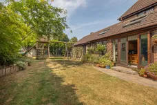 Beechwood Grove, Surbiton, KT6 photo 21