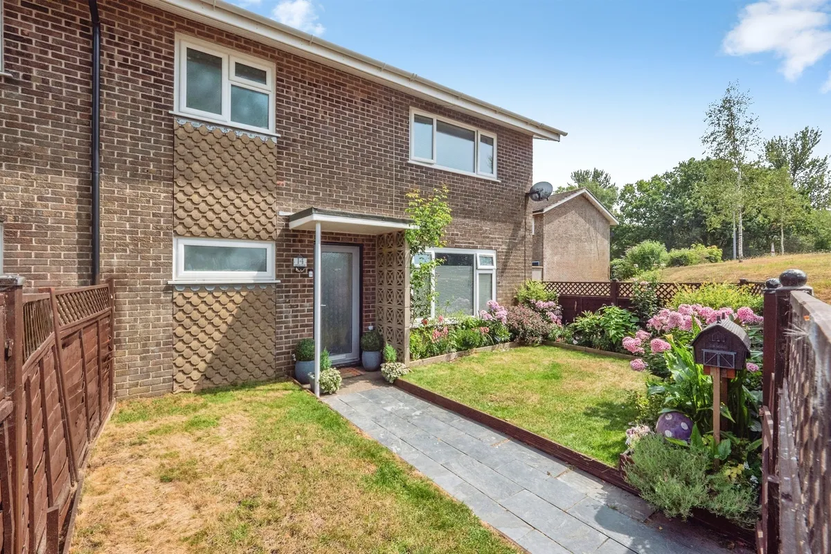 Empool Close, Crossways, DORCHESTER