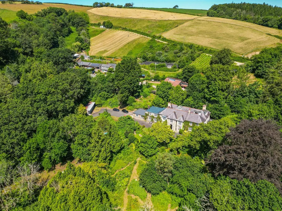 Property Image 32