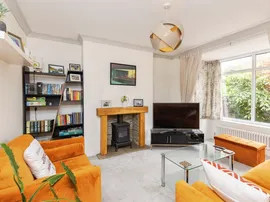 Ashburn Grove, Baildon, SHIPLEY thumb 2