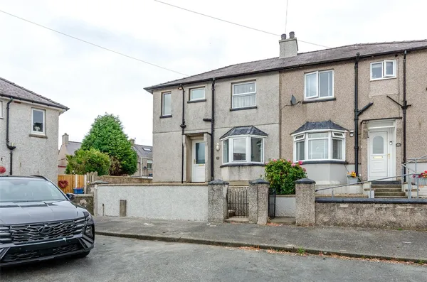 Bro Helen, Caernarfon, Gwynedd, LL55