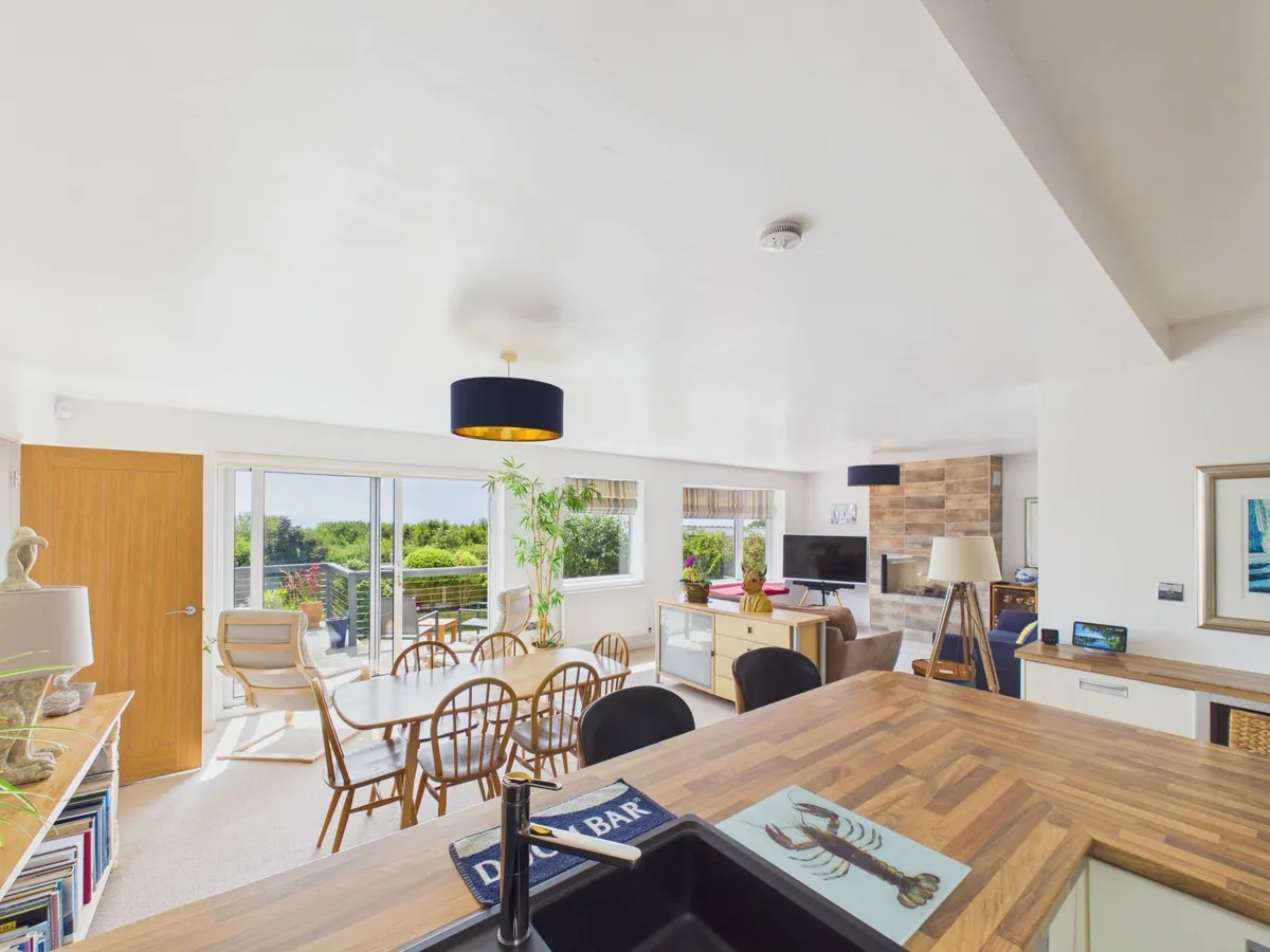 Fontygary Road, Rhoose CF62